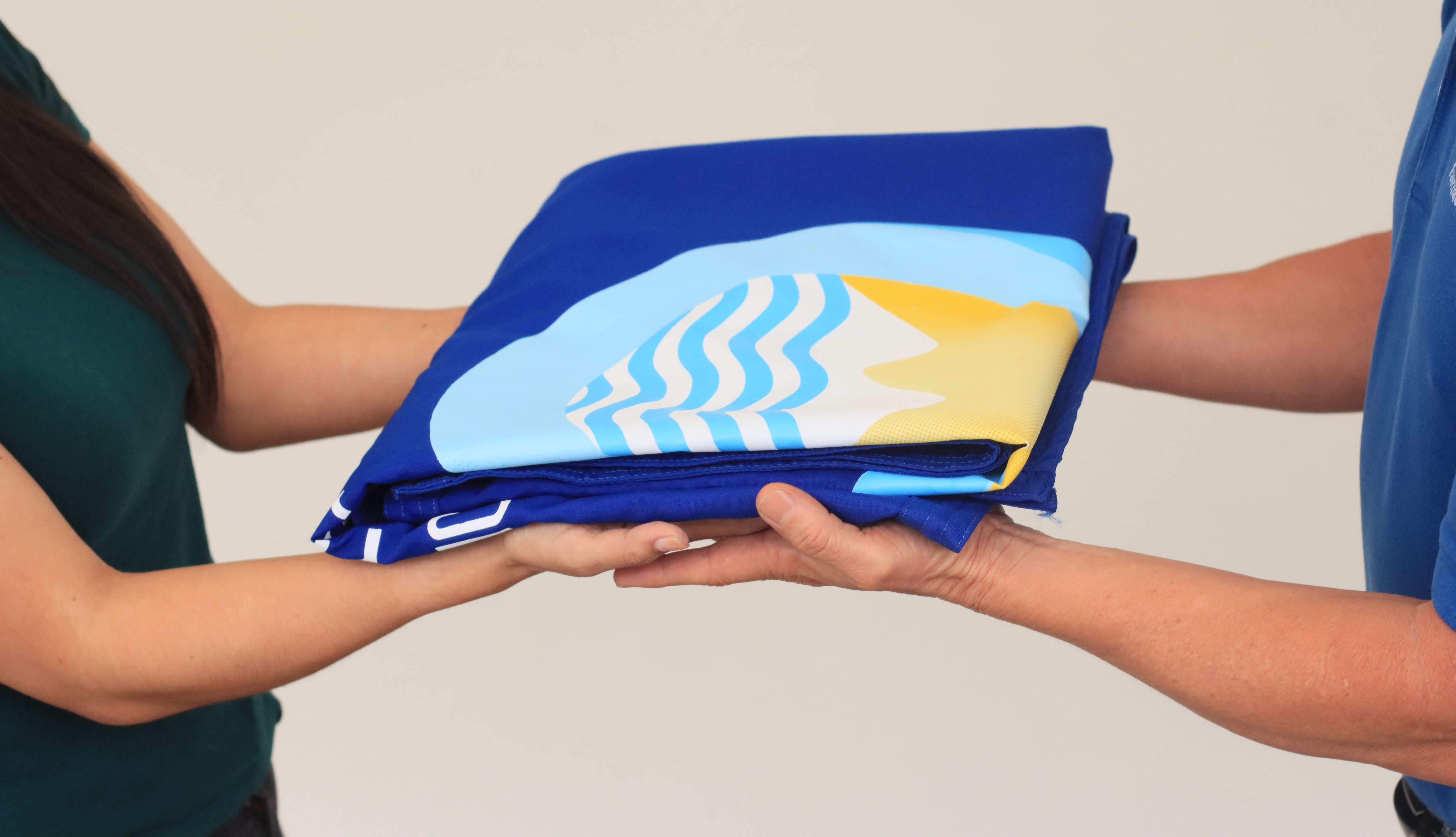 Noticia: Tres estrellas Bandera Azul que reflejan  nuestro compromiso ambiental